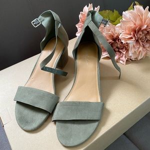 ***Brand New*** Army Green Sandal 9.5 M